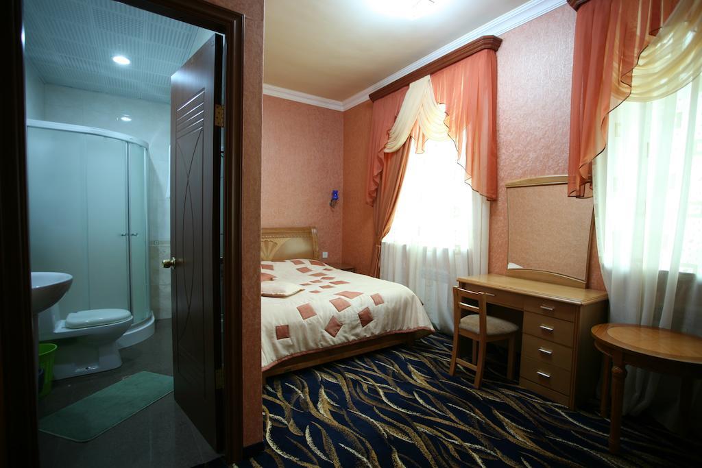 Nairi Hotel Jermuk Exterior photo